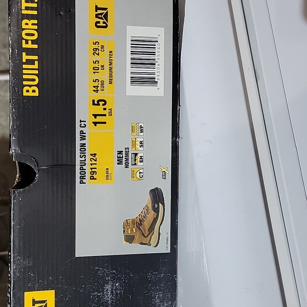 Cat steel toe shoe.